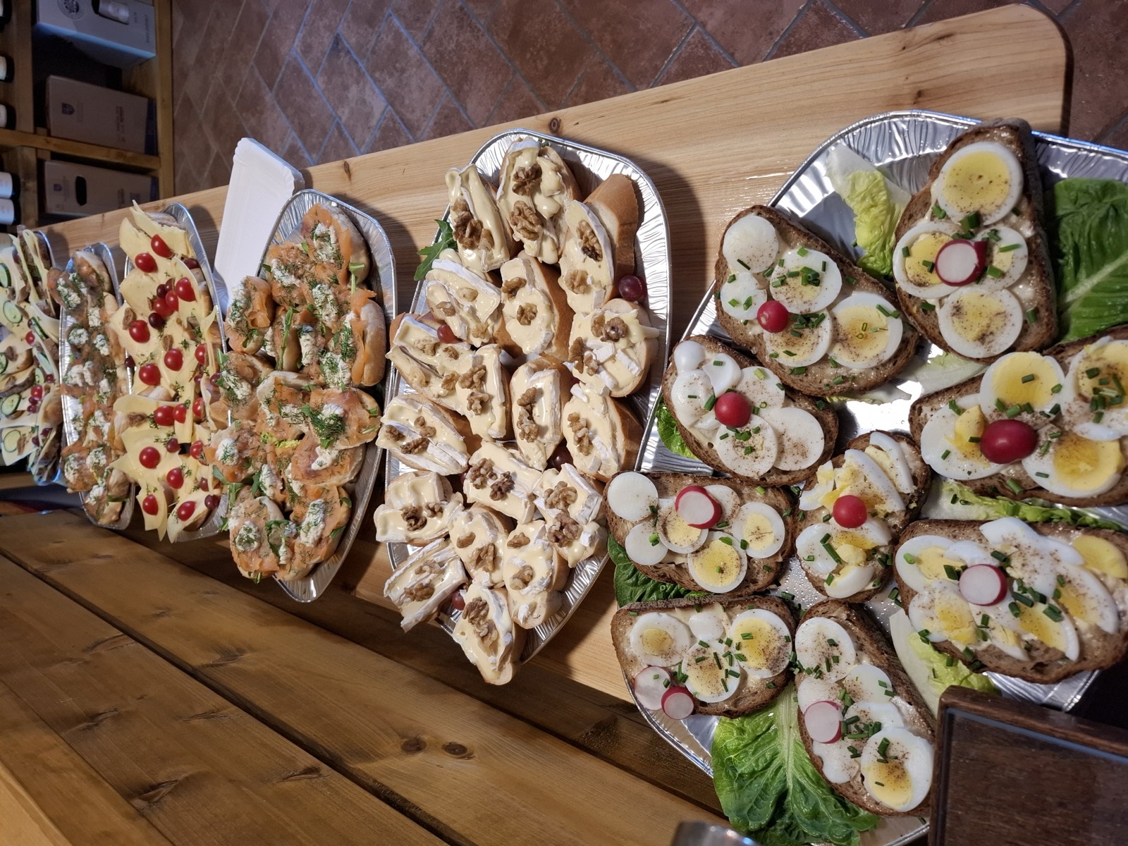Fingerfood-Platten für ein Event im Weinhaus